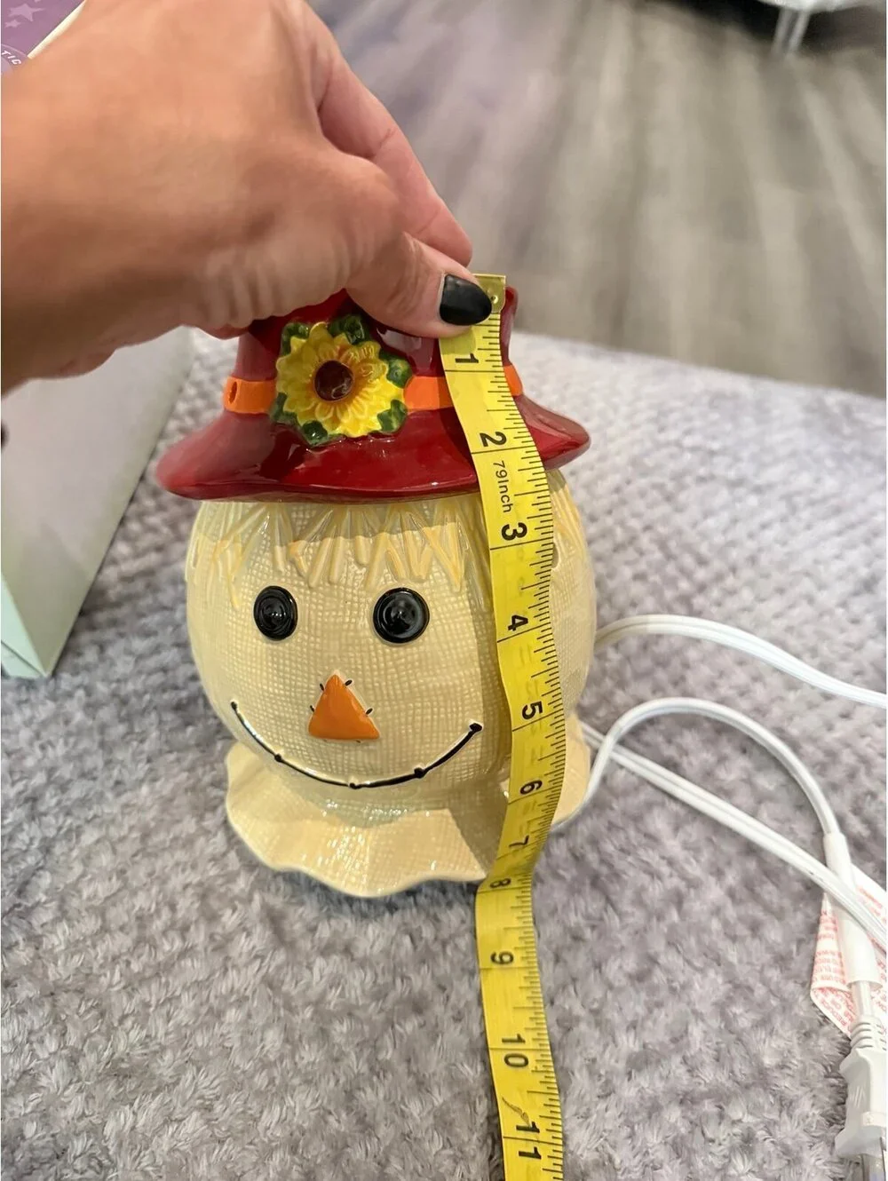 Scentsy Scarecrow Premium Warmer – Retired Ceramic Fall Harvest Wax Warmer